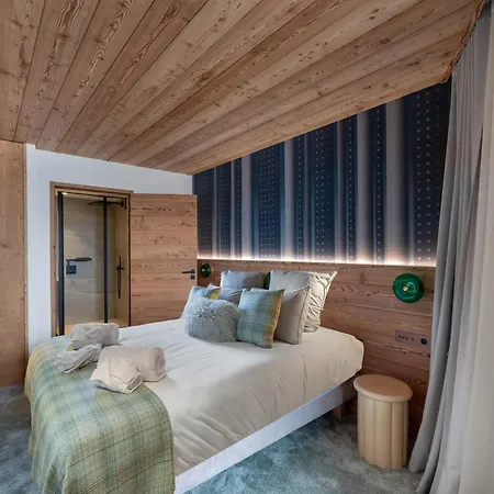 Neuf à 1850 - Ski-in/ski-out Avec Piscine Et - Fr-1-564-104 Courchevel